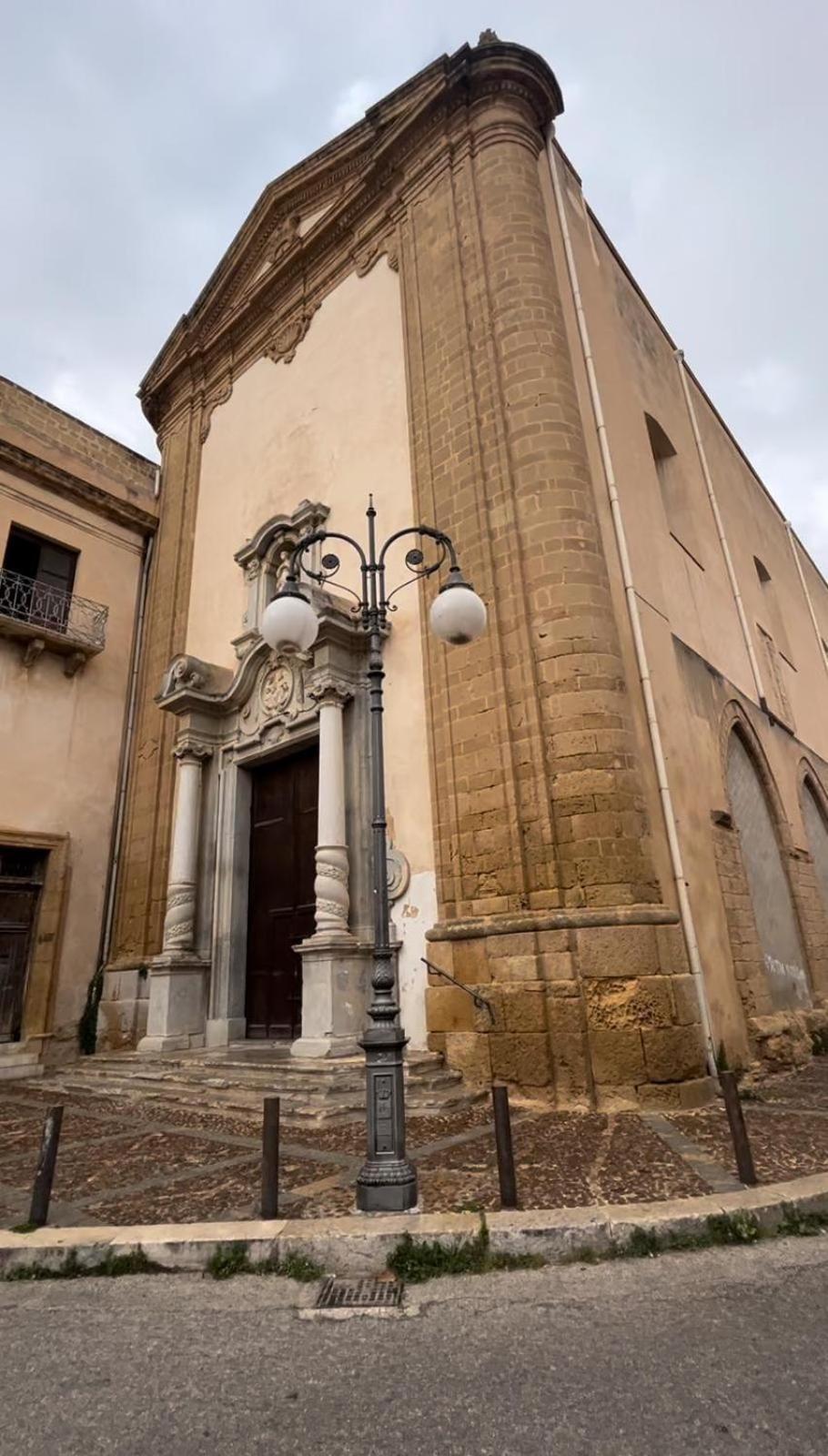 Al Canto Del Muezzin - Apartment Mazara del Vallo Luaran gambar