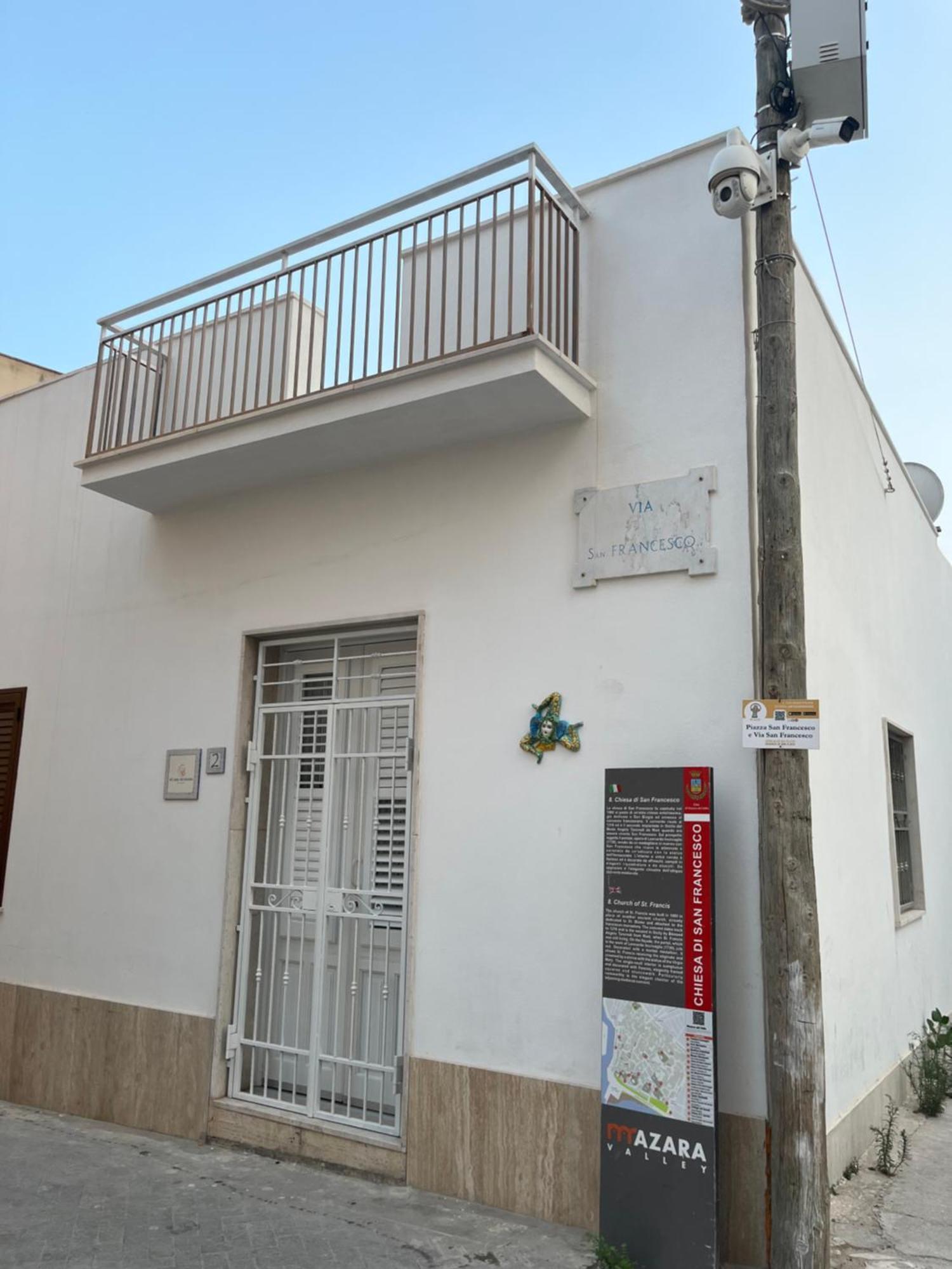 Al Canto Del Muezzin - Apartment Mazara del Vallo Luaran gambar